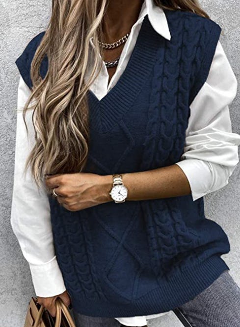 HOTAPEI Cable-Knit Sweater Vest