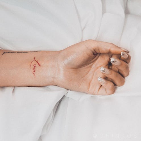 Super cute fine line tattoo ideas that make for subtle but chic body art.