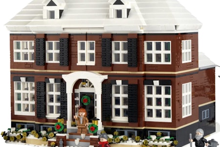 Lego Ideas Home Alone McCallister's Home model exterior