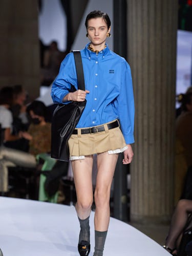 Самая большая тенденция этого сезона – крошечные Мини-юбки. Самая большая тенденция этого сезона – крошечные Мини-юбки.