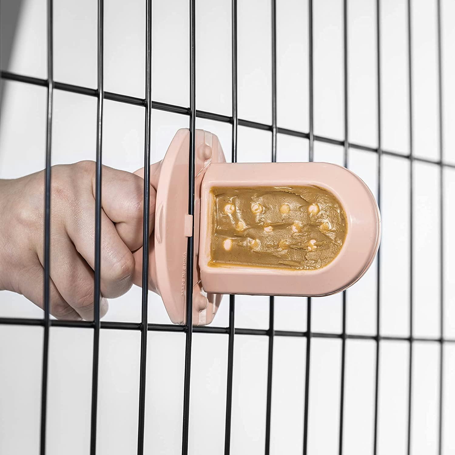 Diggs Groov Peanut Butter Dispenser