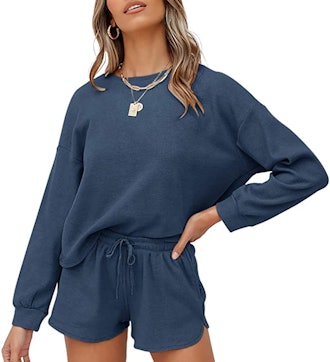 ZESICA Women's Waffle Knit Long Sleeve Top and Shorts Pullover Nightwear Lounge Pajama Set with Pock...