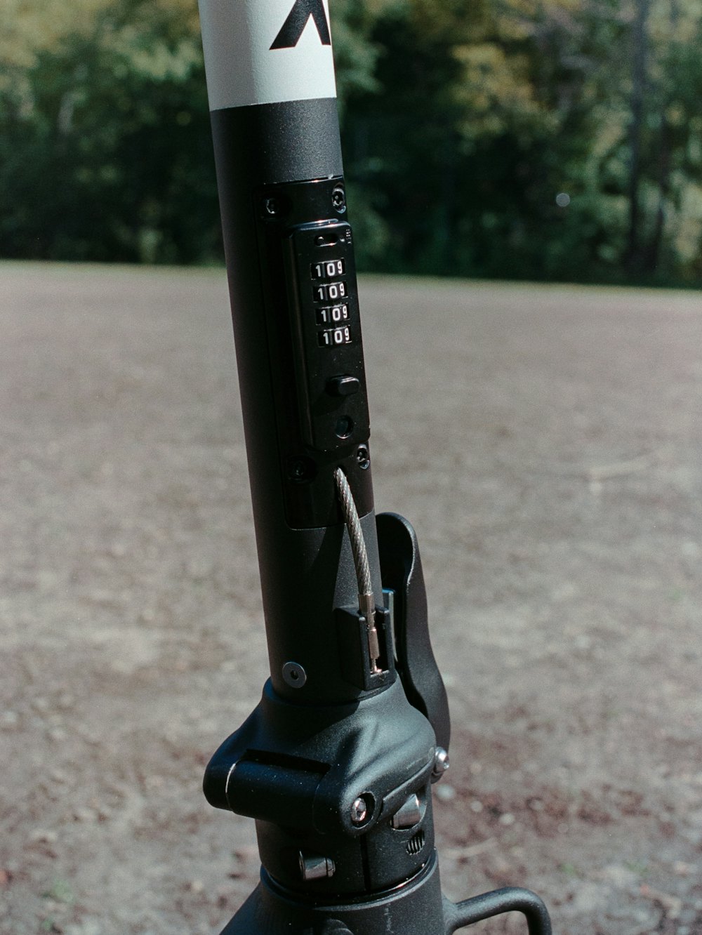 The stem of the Gotrax G Pro 3.