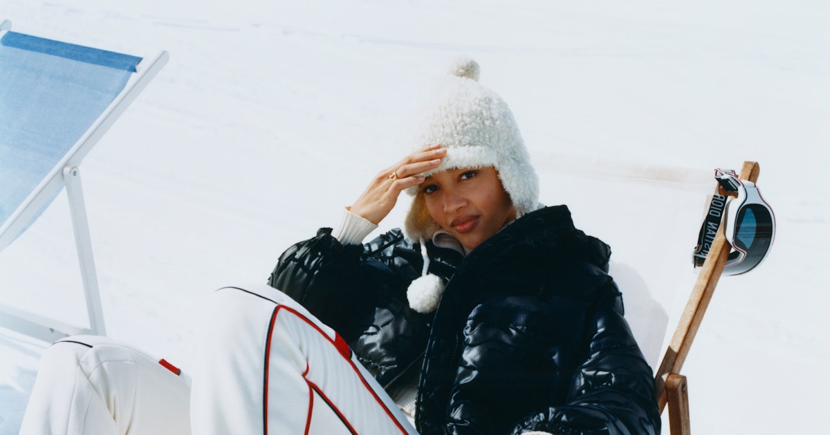 Chanel skis  Fashion, Winter fashion, Women