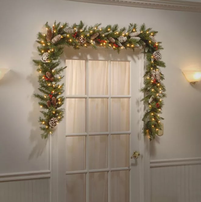 9' x 10" Frosted Berry Garland with 100 Clear Lights