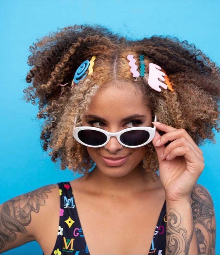 7 Best Places to Buy Y2K Inspired Hair Accessories