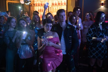 CARLA DÍAZ as ARI, MIGUEL BERNADEU as GUZMÁN in ÉLITE