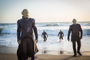 Talos (Ben Mendelsohn) and his Skrull compatriots arriving on Earth in 2019’s Captain Marvel