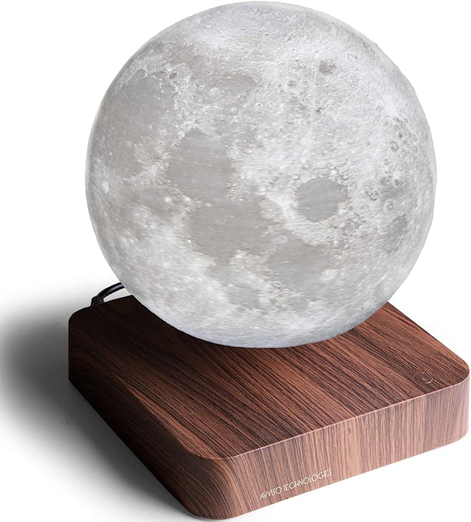 Avviso Technologies levitating moon lamp