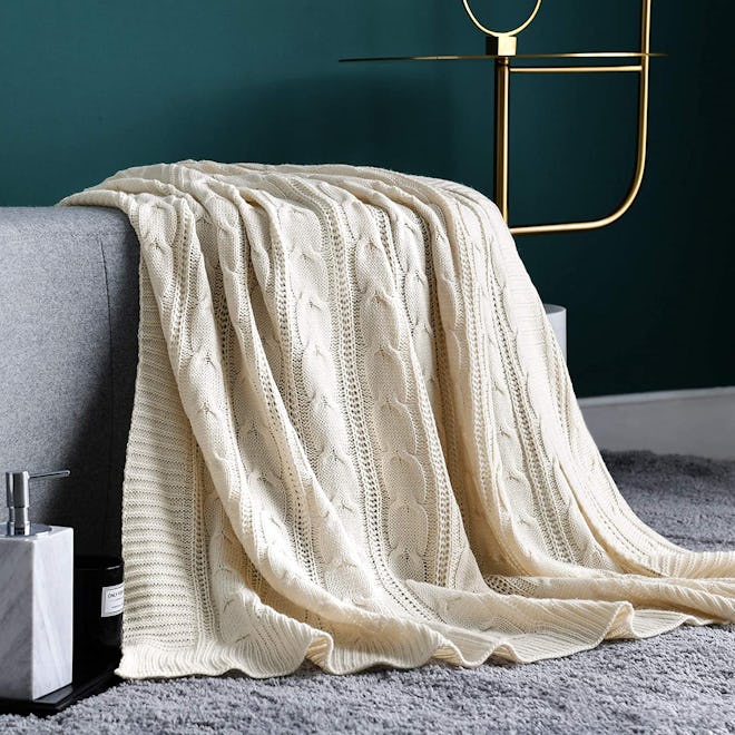 JINCHAN Cable Knit Throw Blanket