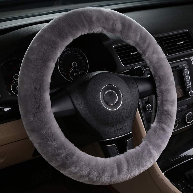 MLOVESIE Steering Wheel Cover