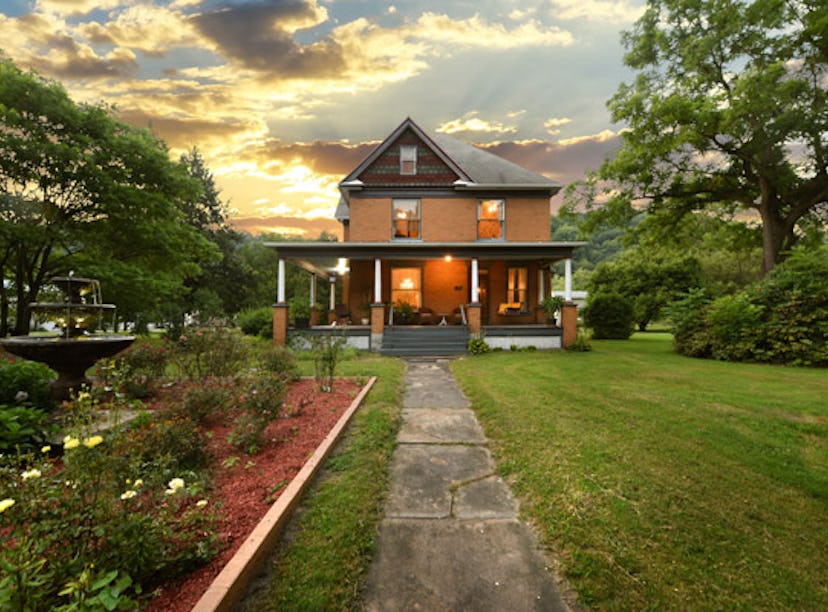 The Buffalo Bill house used for filming in 'Silence of the Lambs' is now available to rent like an A...