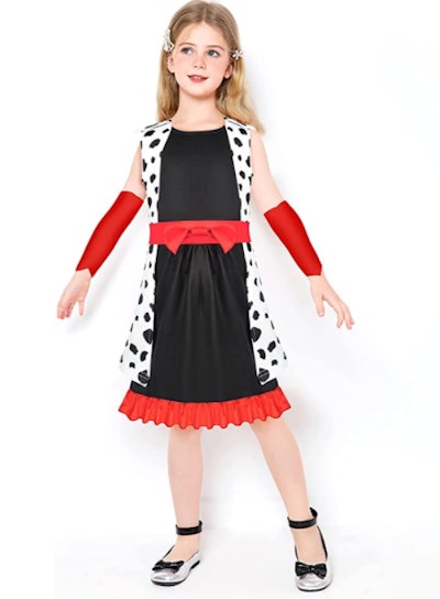 This Cruella costume with short sleeves is a great hot weather Halloween costume.