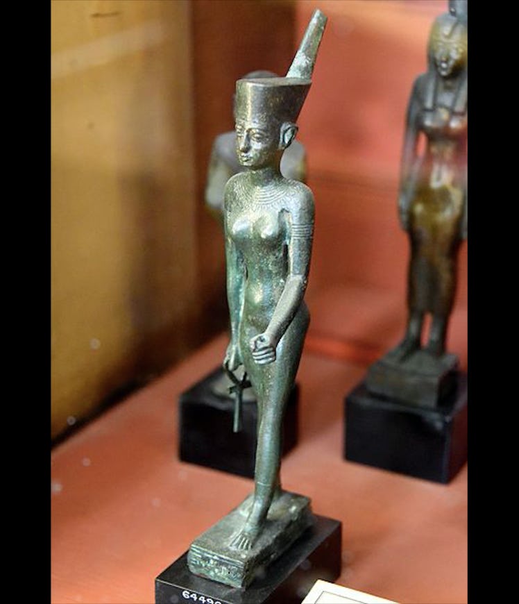 A small bronze statue of Neith.