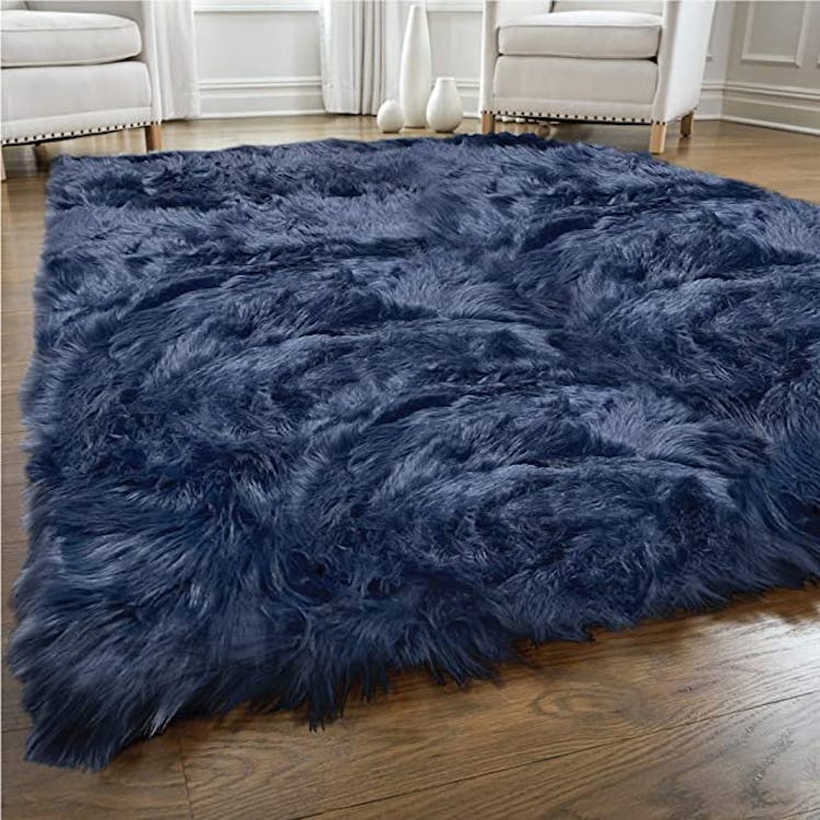 Gorilla Grip Thick Fluffy Faux Fur Washable Rug