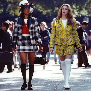 Cher and Dionne's outfits from Clueless are an easy, recognizable '90s Halloween costume idea