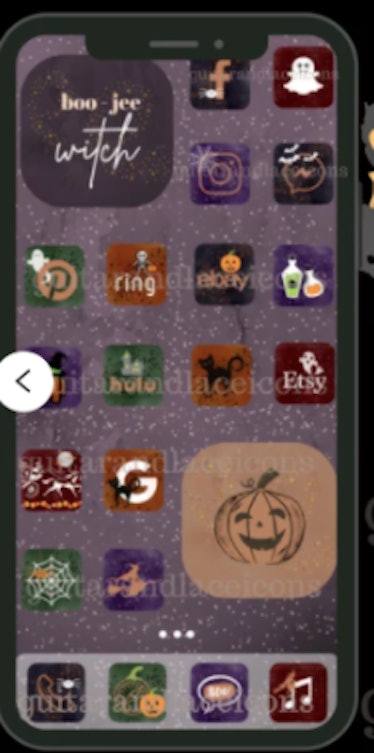 These new Halloween iOS Home screen ideas include spooky aesthetic options.