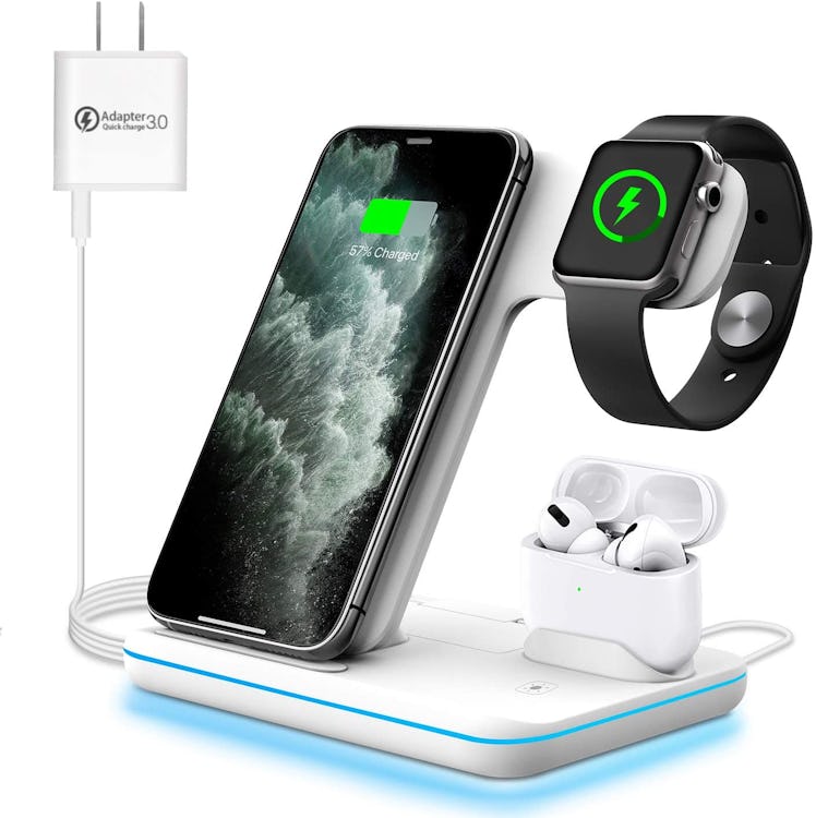  WAITIEE 3-in-1 Wireless Charging Station