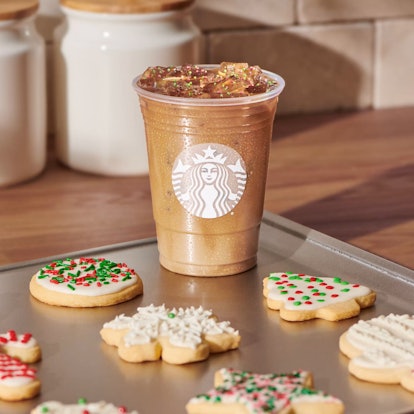 Starbucks’ Iced Sugar Cookie Almondmilk Latte tastes like a holiday treat.