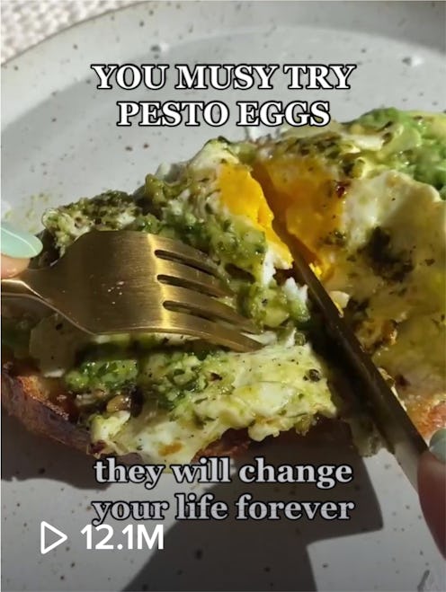A screenshot of one of TikTok's famous food hacks, pesto eggs.