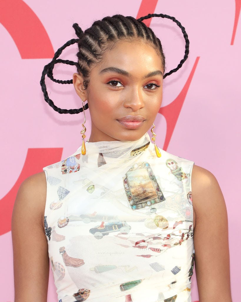 Yara Shahidi wore a structural updo at the 2019 CFDA Awards.