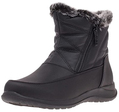 The 7 Best Winter Boots For Wide Feet
