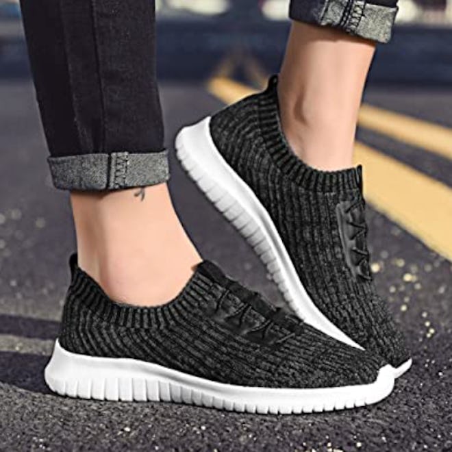 TIOSEBON Slip On Sneakers