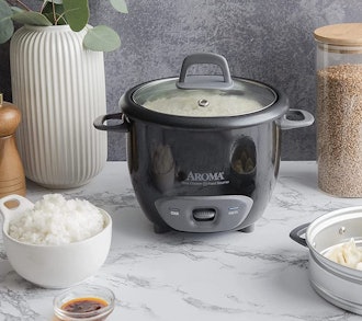 Aroma Housewares 6-Cup Rice Cooker 
