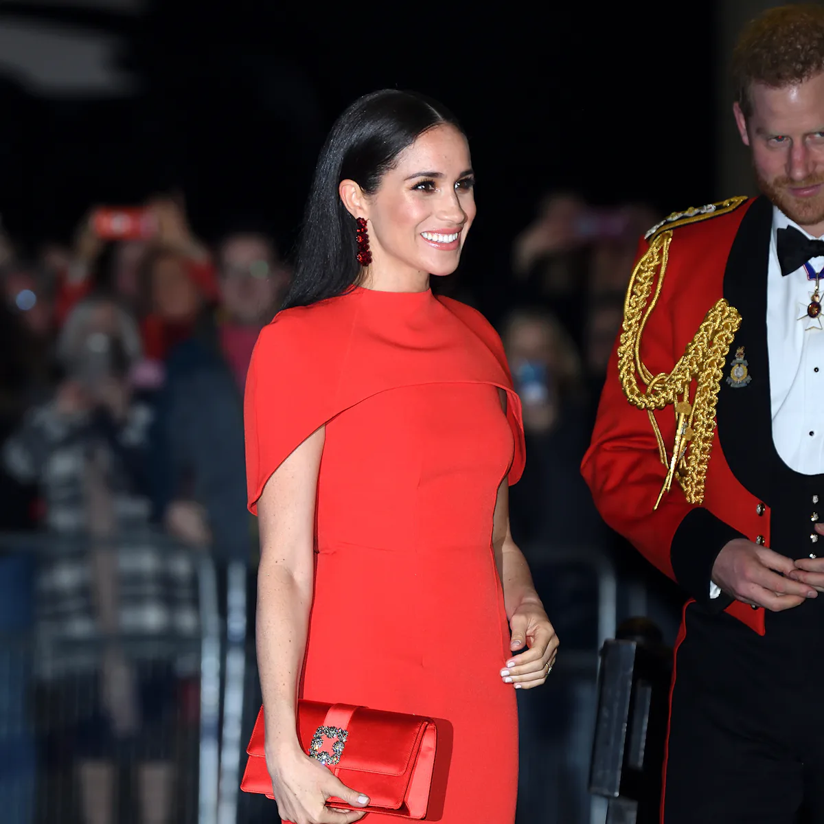 meghan markle carolina herrera red dress Meghan Markle recycles her Carolina Herrera red dress