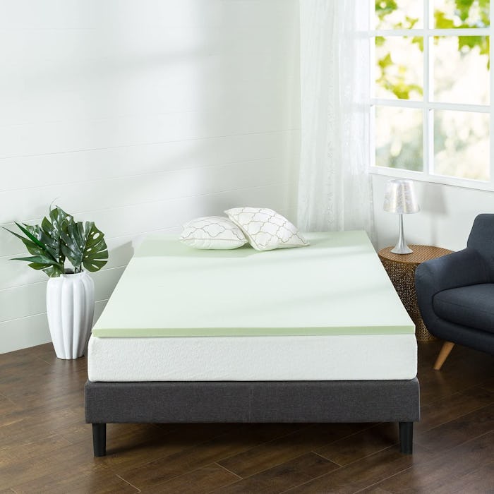 ZINUS 1.5 Inch Green Tea Memory Foam Mattress Topper