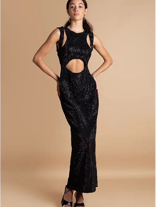 Kendall Jenner's Cutout Wedding Guest Dress Was A Risky Choice