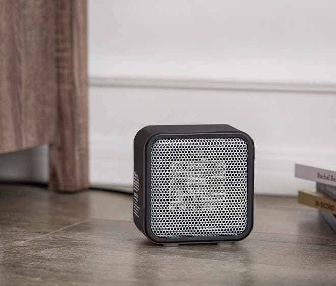 Amazon Basics Mini Space Heater