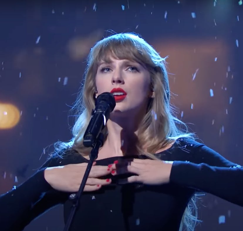 Watch Taylor Swift's "All Too Well' 'SNL' performance video to see why the internet is buzzing.