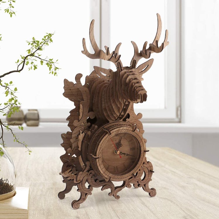 nicknack 3D Jigsaw Puzzle Wooden Reindeer Desk Clock