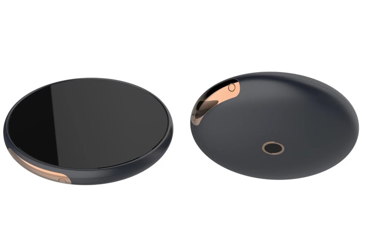 The Runcible anti-smartphone from the front and the back