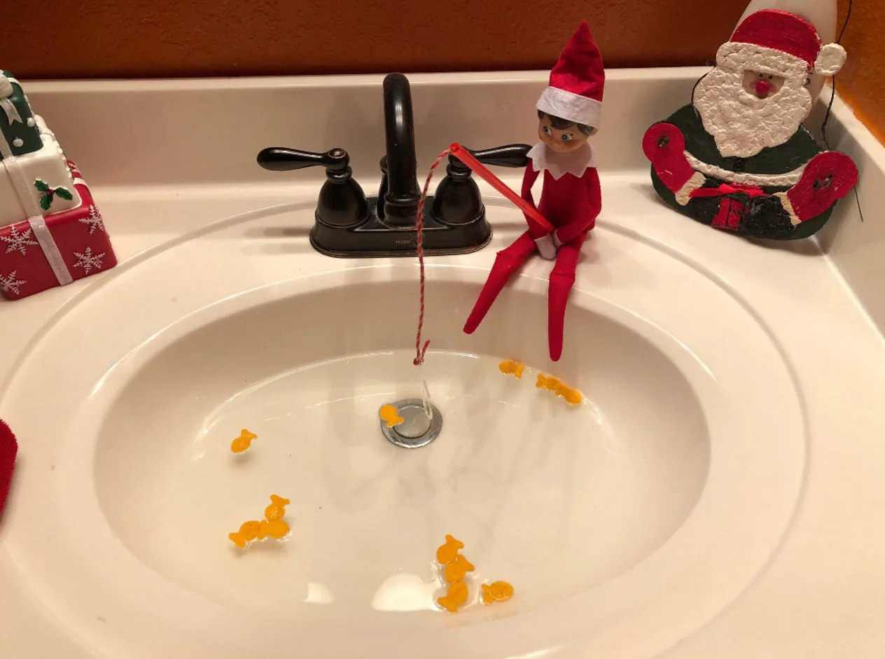25 Mischievous Elf On The Shelf Ideas