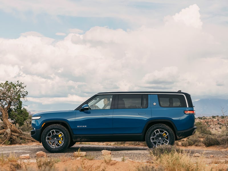 Rivian R1S