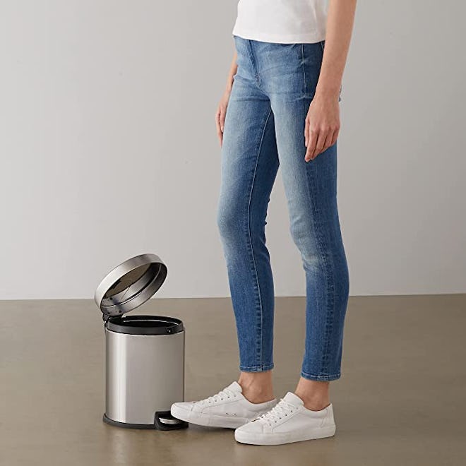 Amazon Basics Trash Can with Foot Pedal 