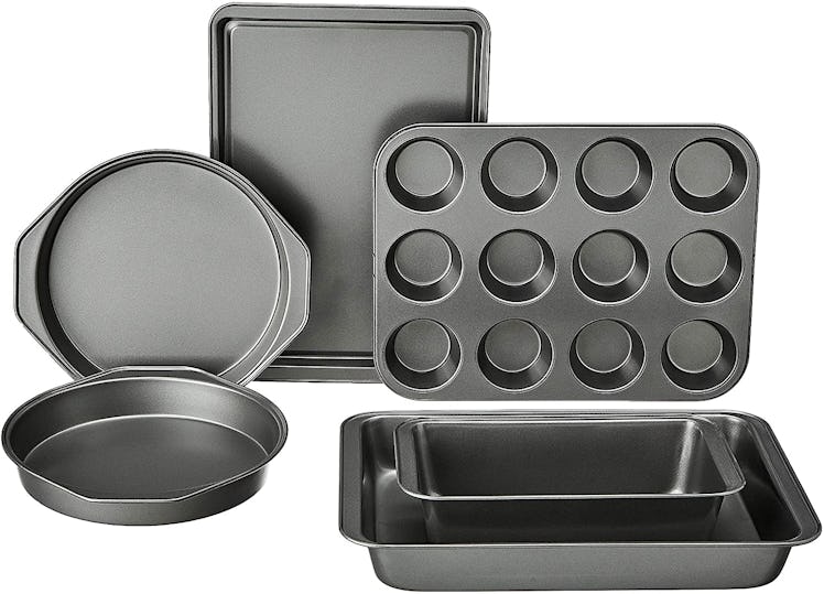 Amazon Basics Carbon Steel Bakeware Set (6 Pieces)