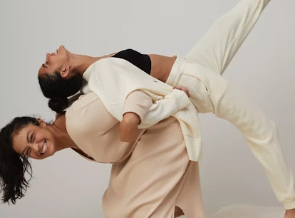 Two models in Madewell's cozy, loungewear for black friday 2021