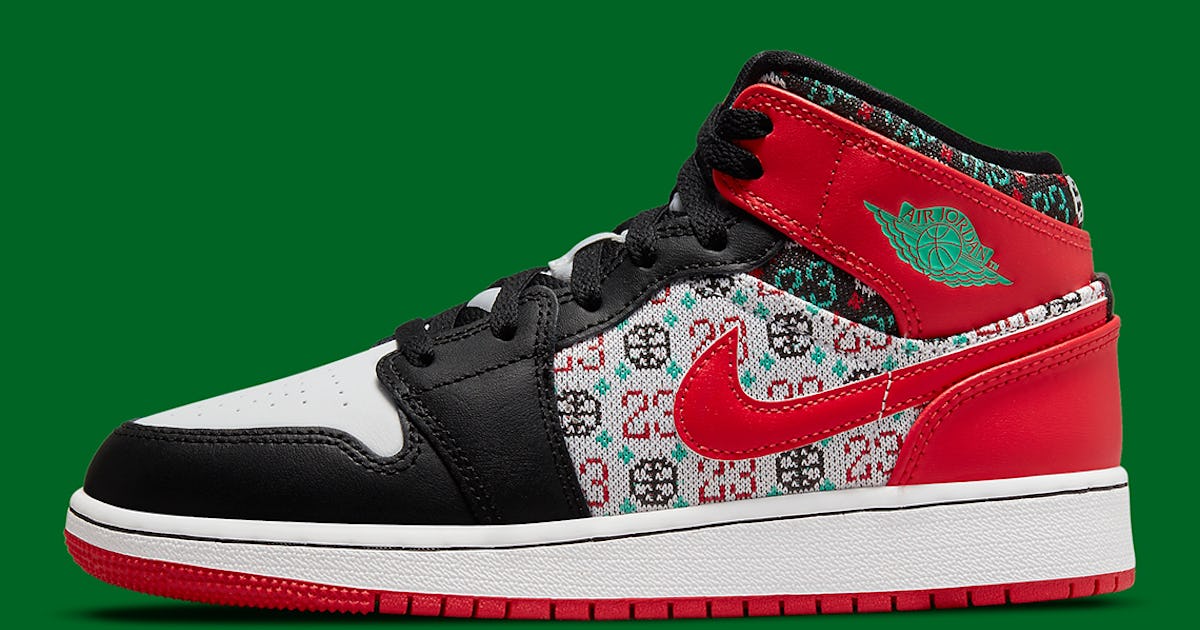 Ugly sweater top nike shoes