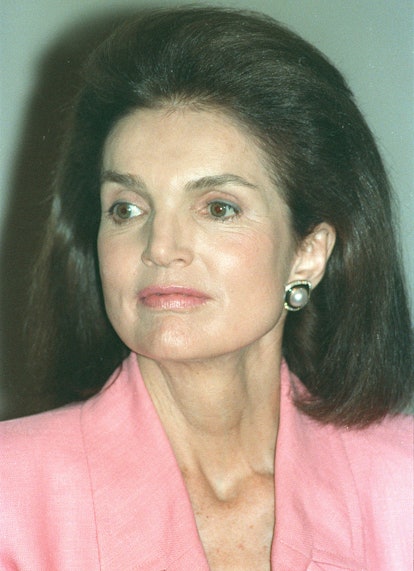 A portrait of Jackie Kennedy taken in 1989 shows the former First Lady rocking fresh pink makeup.