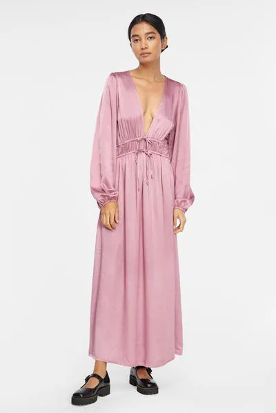 sachin and babi light blue dress For Links- comment or share this reel in my DM, @myntra  @myntrafashionsuperstar , ., ., ., Winter Wedding Guest Outfits, Spring  Wedding Dresses, Summer Wedding Outfit Ideas, Fall Wedding Guest