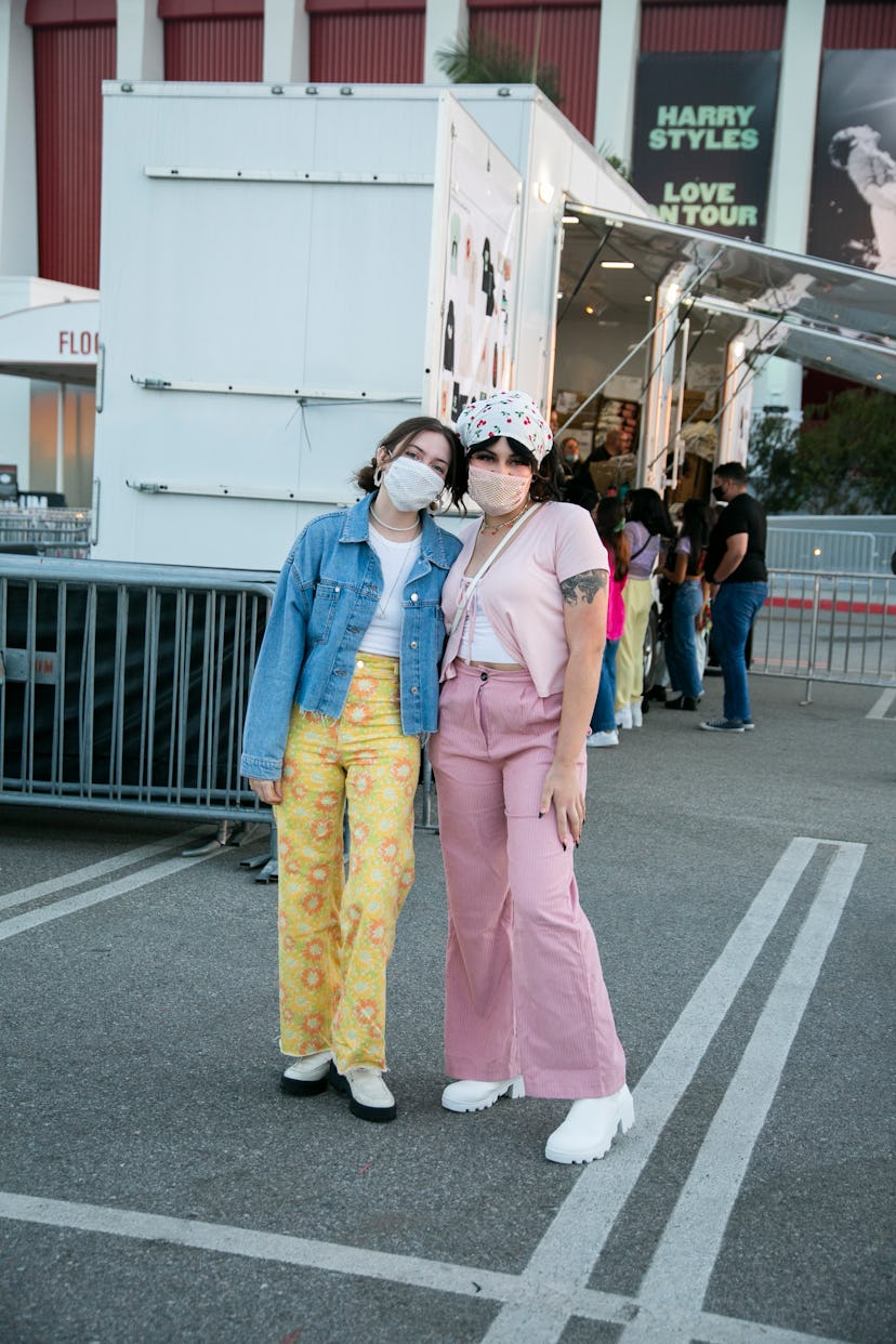 Street style at Harry Styles' Love On Tour At The Forum in Los Angeles.