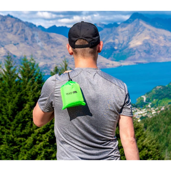 BEARZ Outdoor Pocket Blanket