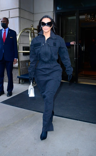 Luxury top designer fashions 4b2e902f-7934-48b4-9afd-30c8102e9412-gettyimages-1236300996 Kim Kardashian Wears a Balenciaga Cargo Dress While Out in NYC  