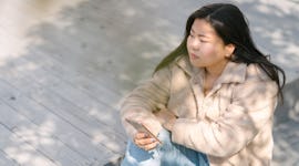 Young woman most likely to cry on Thanksgiving 2021, per her zodiac sign.