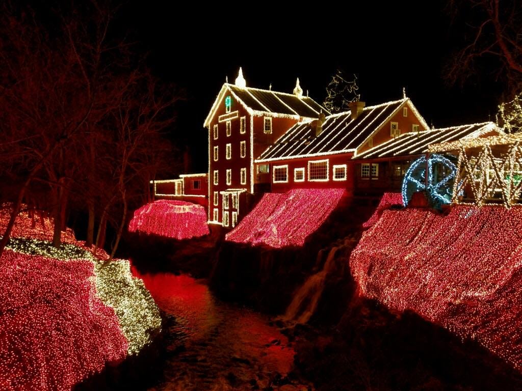 The Best Christmas Towns In The USA 2021