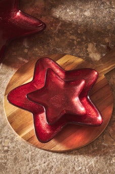 This star serving dish is part of Zara's home decor collection, which is part of the Black Friday 20...