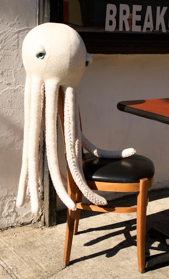 BigStuffed octopus plush toy